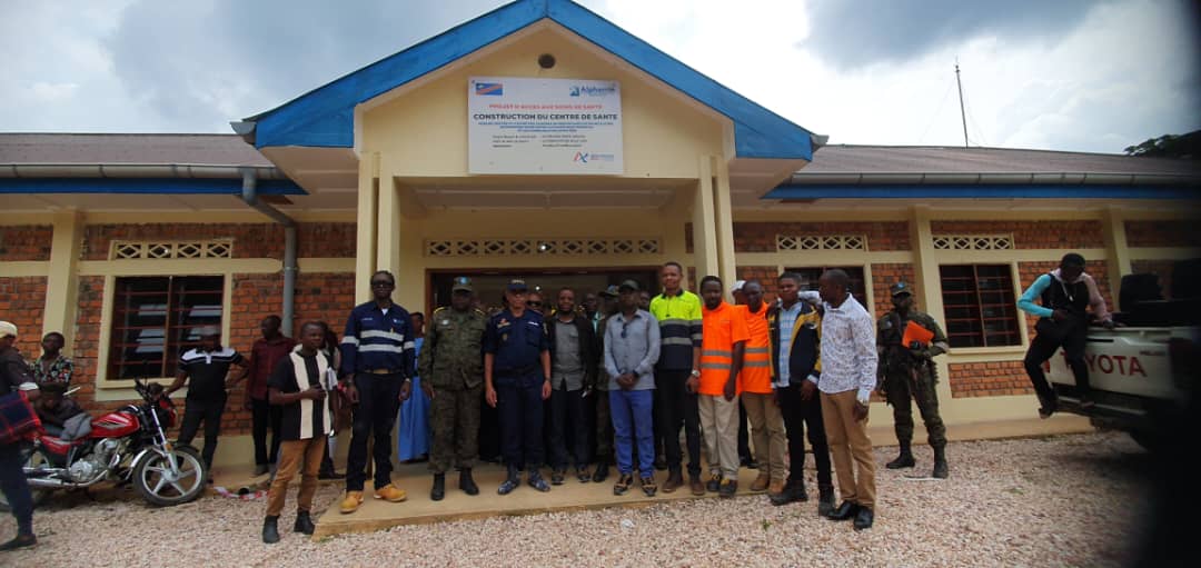 Nord-Kivu : « Alpha Mine Bisie Mining » remet 5 ouvrages aux communautés locales de Walikale