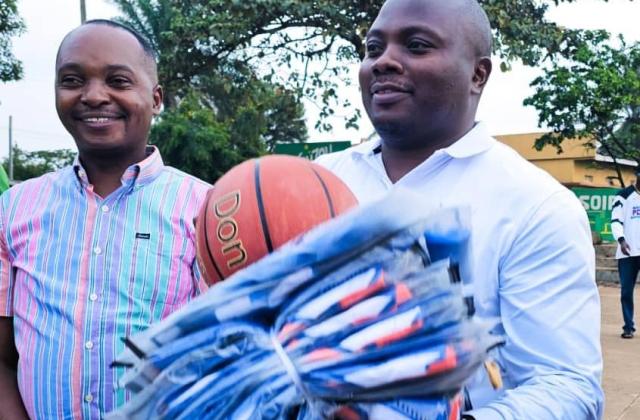 Patrick Munyomo concrétise sa promesse à la Ligue de Basketball