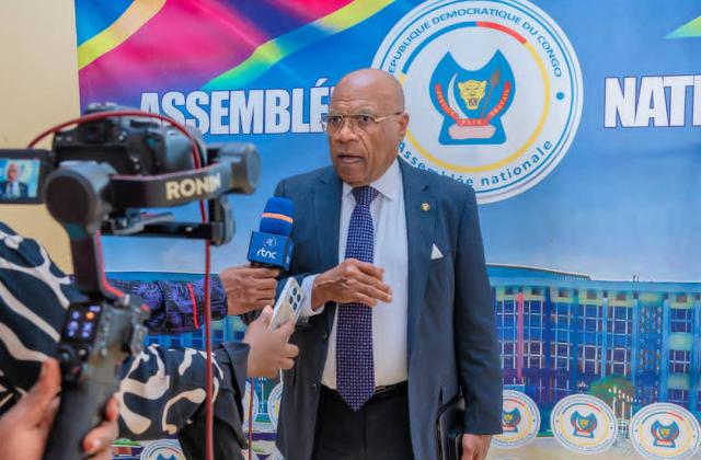 Assemblée Nationale : She Okitundu plaide pour l’application urgente des accords RDC–Rwanda et RDC–USA