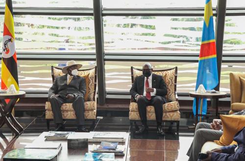 <p>Le président ougandais à son arrivée à Kinshasa. </p>
