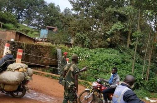 <p>Plusieurs taxes illégales payées par les passagers chaque jour sur l’axe Tongo-Kalengera dans le Rusthuru</p>
