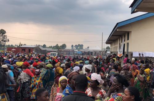 <p>Après le gouvernement congolais, les déplacés de Rutshuru reçoivent une aide du PAM</p>
