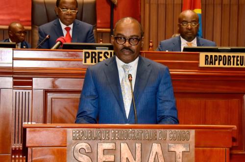 <p>Au Sénat, le ministre des Finances explique que les dépassements budgétaires ne sont pas des détournements de fonds au sens criminel du terme</p>
