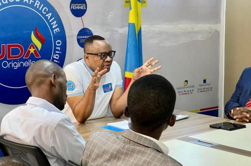 Élections 2023 : Le député Claudel Lubaya condamne les dérives oratoires de certains officiels