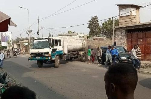 Goma : Un véhicule transportant de l'eau impliqué dans un accident, un mort et des blessés enregistrés