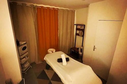 Le Phénomène Massage, une forme de prostitution masquée à Goma