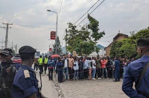 Goma : Distribution des jetons, des requérants des cartes d'électeurs visiblement nombreux dans des centres d'enrôlement