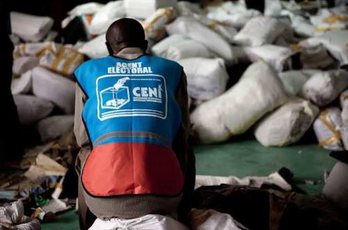 Processus électoral en RDC : L'opération d’identification et enrôlement des électeurs ou précampagne ?