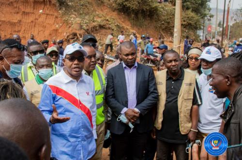 Sud-kivu, Opération TUSAFISHE MUJI: Le Gouverneur Théo NGWABIDJE KASI s'est enquis des travaux d'assainissement dans la ville de Bukavu