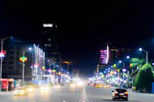 Kinshasa : L'inspectorat général des FARDC contredit les rumeurs interdisant aux jeunes de se retrouver à l'extérieur en dehors de chez eux au-delà de 20 h 30