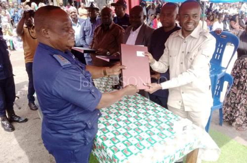 Goma : Le maire signe un contrat avec quatre entreprises sélectionnées pour construire le marché de Virunga
