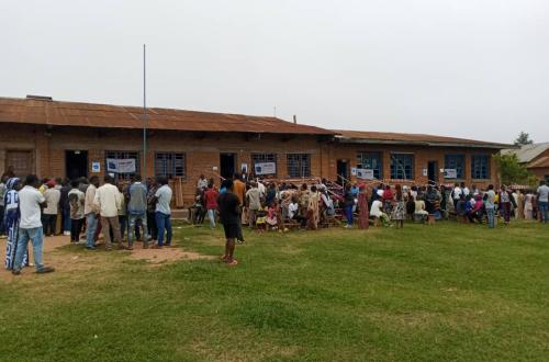 Élections en RDC : À Beni, certains électeurs surpris d'être affichés sur la liste de personnes qui s'étaient fait enrôler doublement