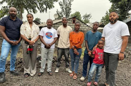 Gaël Assumani Rend Visite à la Famille de son défunt coach Aji Ndagano