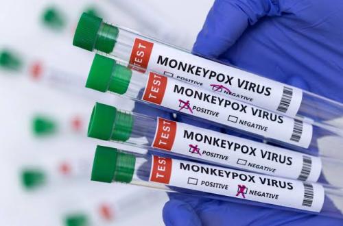 Oui, Le virus mpox peut également se transmettre sexuellement