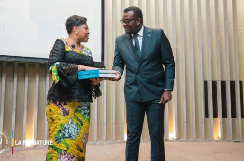 Publication de l'annuaire alphabétique et numérique des cadres et agents des services publics de l'État par Judith Suminwa