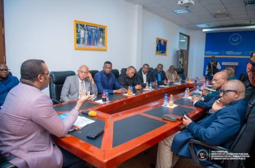 Les réformes au sein de la fonction au menu d'un échange entre Jean-Pierre Lihau et le caucus des députés du Sankuru