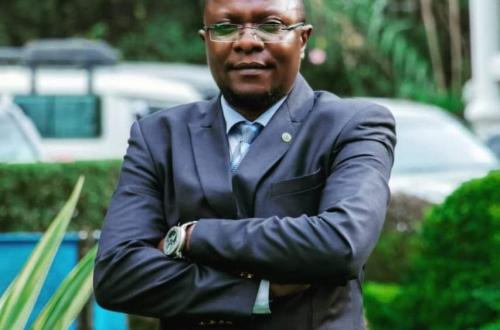 Visite de réconfort du député provincial Mafungula Christien à Jean-Paul ngahangondi à la prison centrale de munzenze