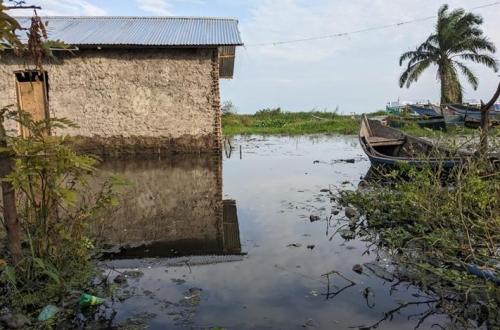 Plus de 1 500 ménages affectés par la montée des eaux du lac Albert à Irumu et Mahagi