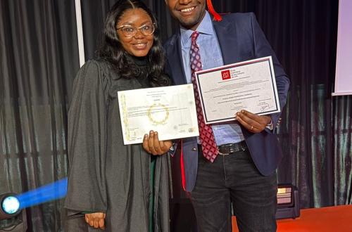La journaliste Christina Kasoki obtient son diplôme de Master en management des médias à l'École Supérieure de Journalisme de Lille