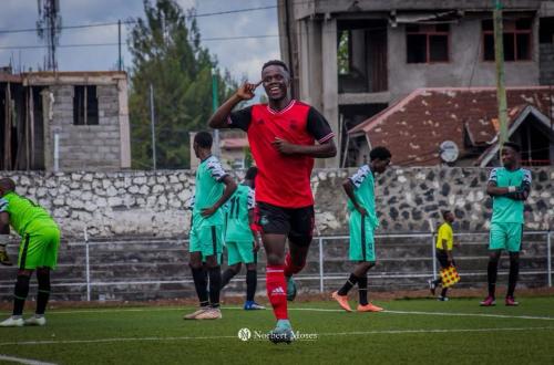 L'attaquant Alison Mumbere rejoint une grande agence de management