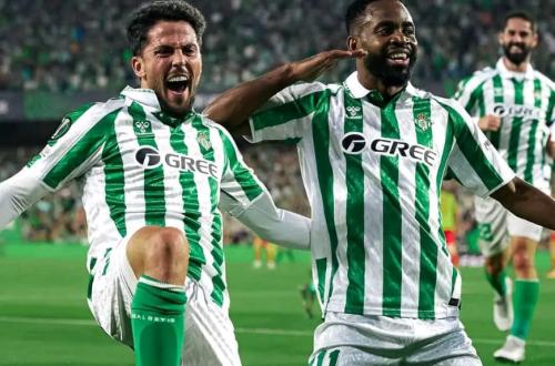Bakambu propulse le Betis en demi-finales de la Conference League