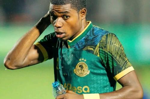 Le Congolais Maxi Mpia Nzengele parti pour rester à Young Africans