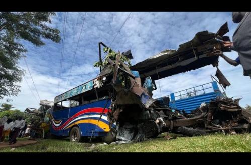 Ouganda : 46 morts dans un terrible accident sur la route Kampala–Gulu, Museveni présente ses condoléances