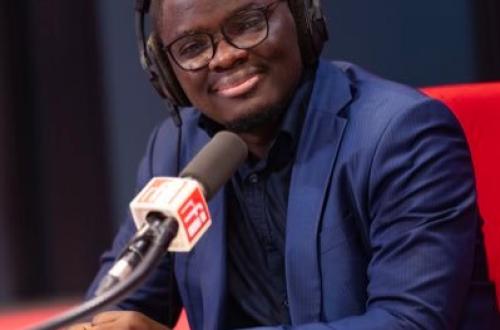 ACPI-RDC rapporte l'élection du journaliste à Radio France Internationale (RFI) Pascal Mulegwa en tant que Président