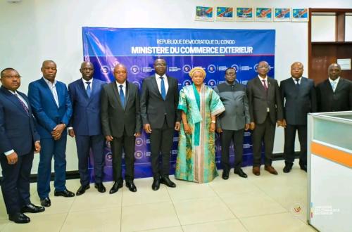 RDC : face aux nouveaux dirigeants de l’OCC, Julien Paluku martèle sur lutte contre la corruption
