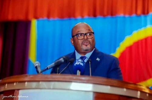 RDC : Aimé Boji plaide pour une mobilisation accrue des recettes publiques lors des Journées scientifiques de Kinshasa