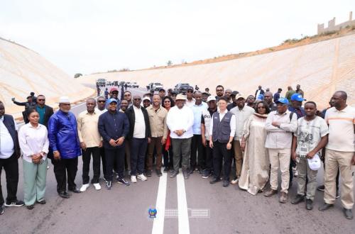 DRC : le président de l’assemblée nationale Aimé Boji  évalue les travaux des rocades de Kinshasa
