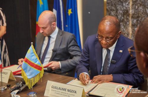 RDC-France : signature d’un accord du projet de 1,3 million d'euros pour l'accès à la justice des victimes de violences sexuelles