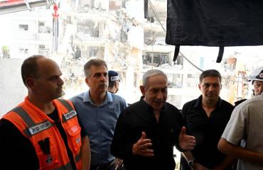 Israël promet une riposte implacable après les frappes iraniennes sur Tel-Aviv