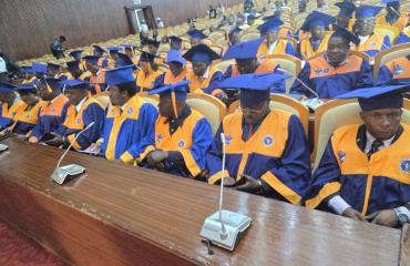 Collation des grades académiques à l’EFEAC–CEEAC : l’héritage d’un homme du savoir et du patriotisme, le Professeur et Général Alain Alisa Job