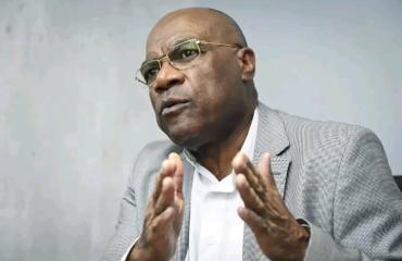 RDC : She Okitundu plaide pour une révision constitutionnelle et répond à Martin Fayulu