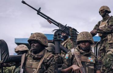 Est de la RDC : les FARDC maintiennent la pression sur les ADF et contiennent les offensives au Nord et au Sud-Kivu