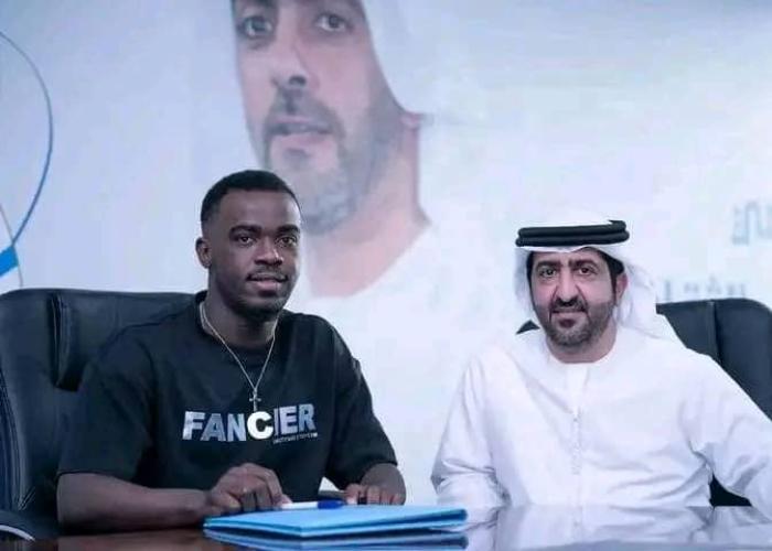 Football-RDC : le Congolais Isaac Tshibangu change de club mais reste aux Émirats arabes unis