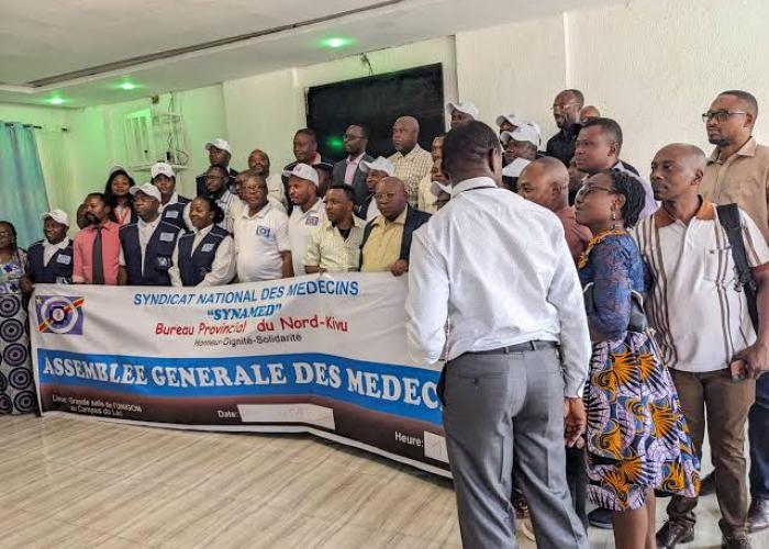 Les médecins renoncent à leur grève et les infirmiers déclenchent la leur