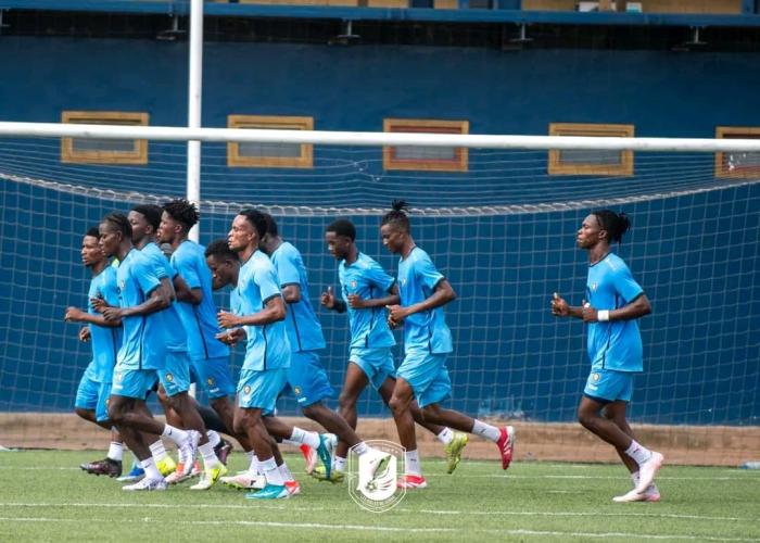 Le match AS V-Club vs Les Aigles du Congo interrompu après envahissement de terrain