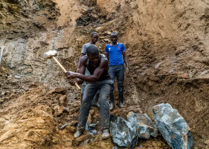 La RDC obtient une enquête conjointe avec le Rwanda sur le trafic illicite des minerais Congolais