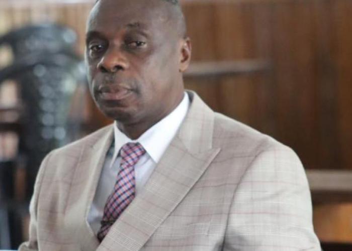 Mis en accusation pour détournement, le Gouverneur Jean-Paul Mbwebwa Kapo cède son fauteuil à son Vice