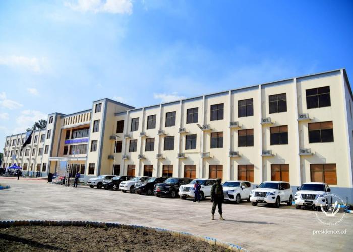 La ville de Kolwezi dotée d’une clinique moderne inaugurée par Félix Tshisekedi