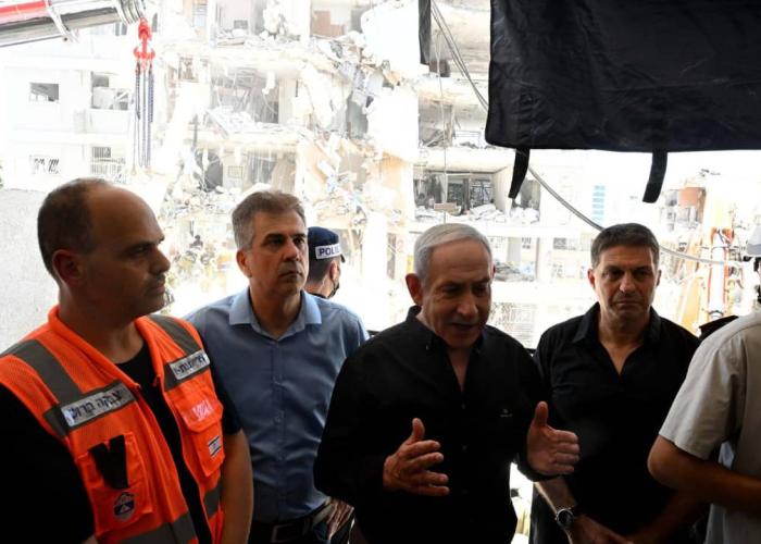 Israël promet une riposte implacable après les frappes iraniennes sur Tel-Aviv